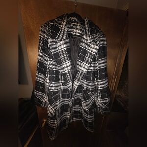 Avenue Plus Size 26 Black White Coat